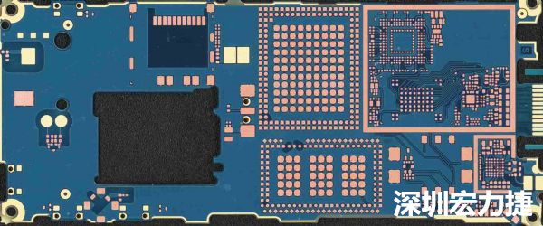 手機(jī)可用的PCB空間相當(dāng)小，而1片式的設(shè)計是節(jié)省成本的作法，如何做到區(qū)隔不同子系統(tǒng)、降低雜訊干擾，是設(shè)計關(guān)鍵。
