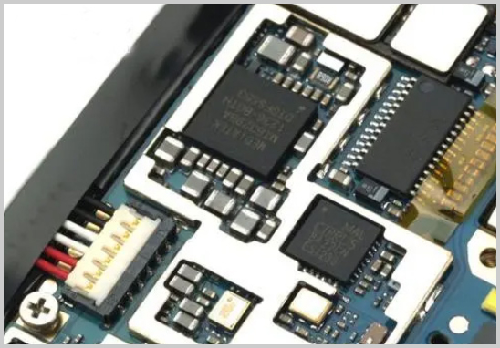 PCB設(shè)計(jì)如何避免連錫？實(shí)用技巧與預(yù)防方案